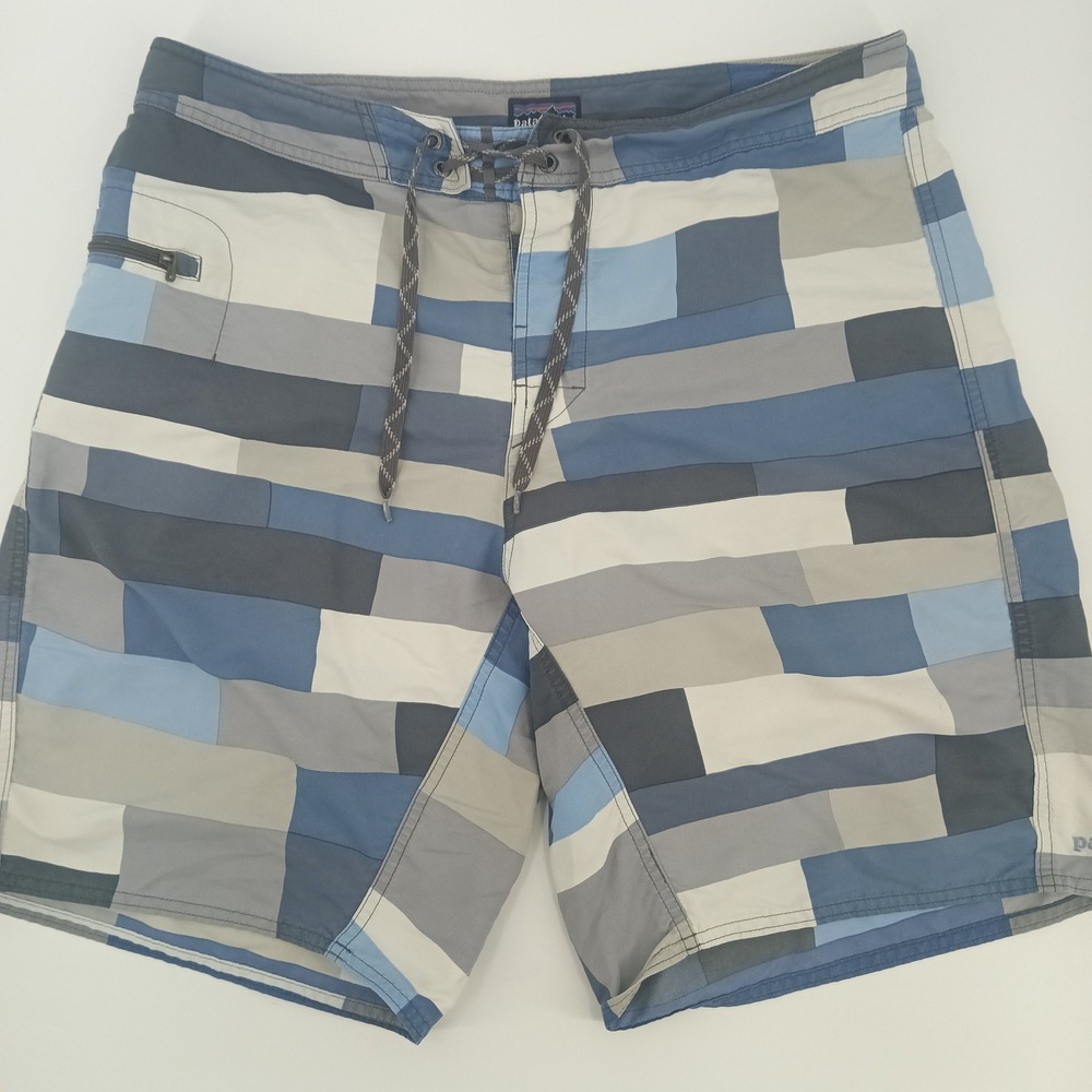 Patagonia Mens Board Shorts Blue Grey Geometric Block Print Swim Trunks Size 33